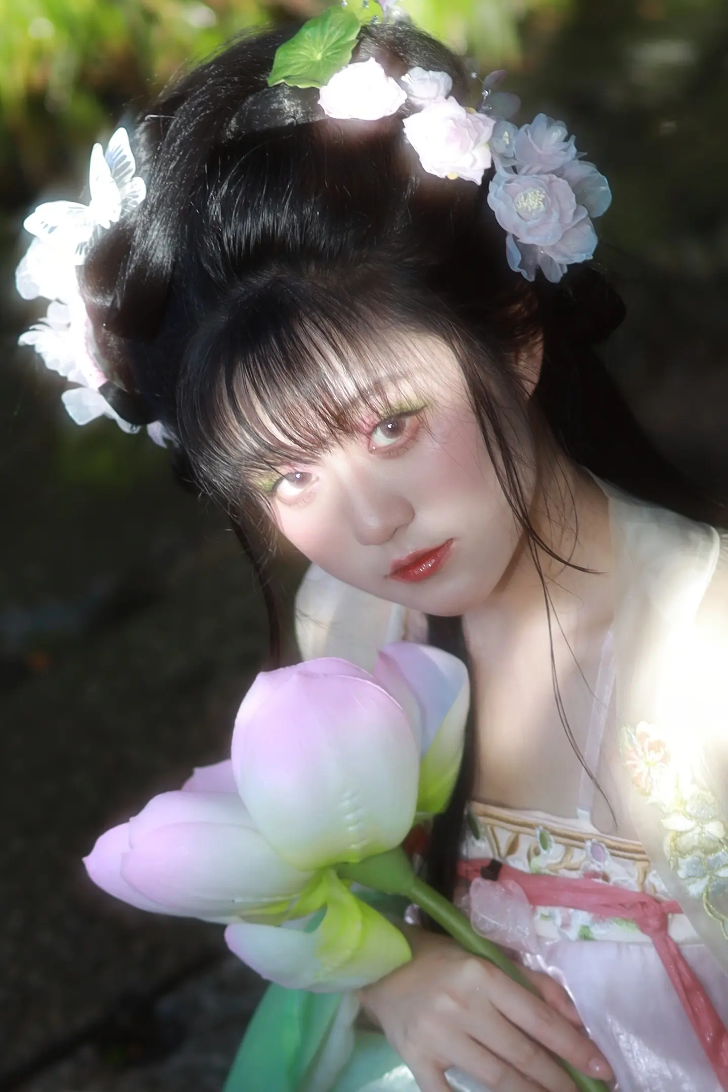 当光照在脸上，才知道这就是美。～在南社古村拍的，摄影：根华