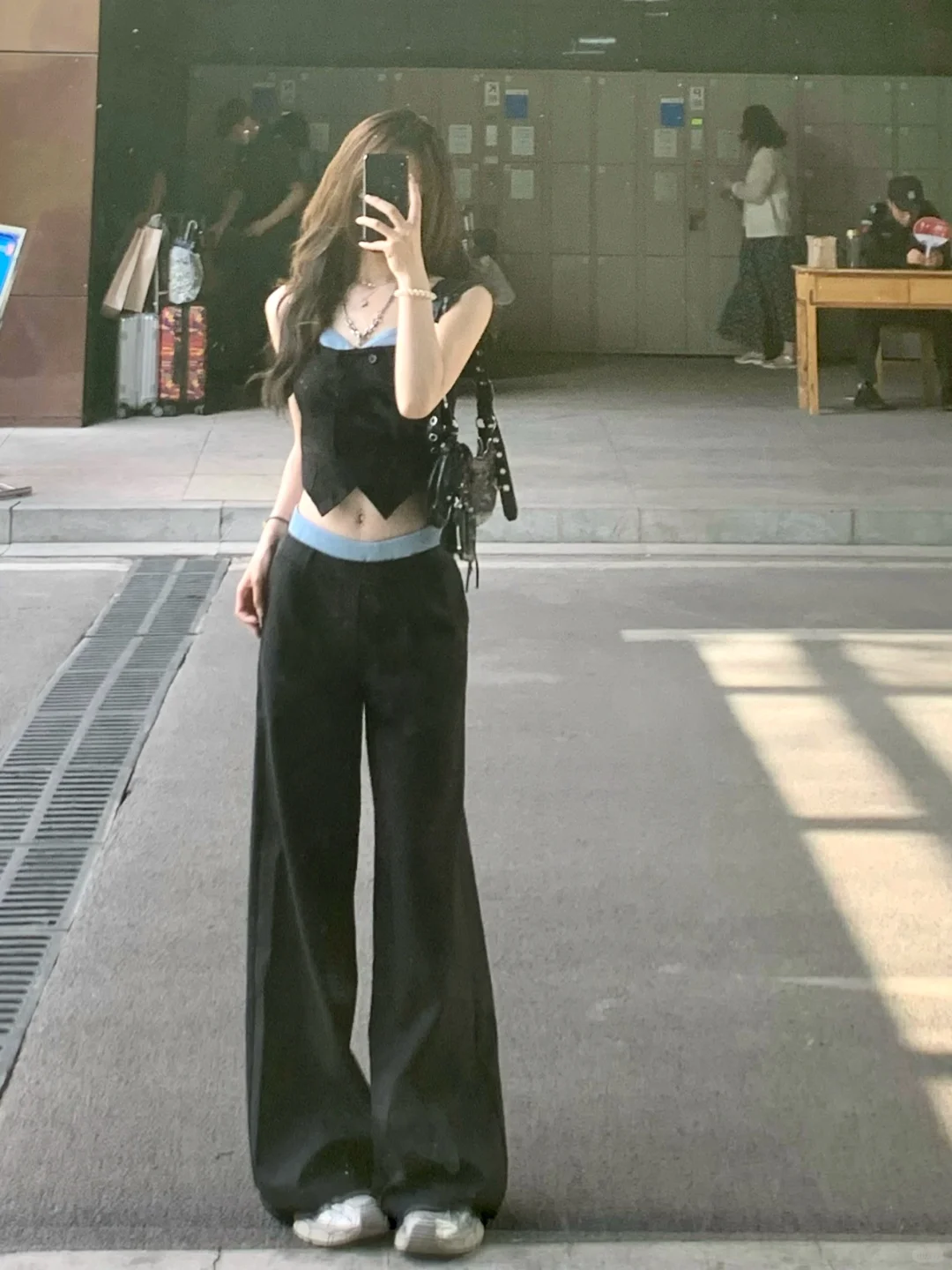 原来黑色真显瘦！！