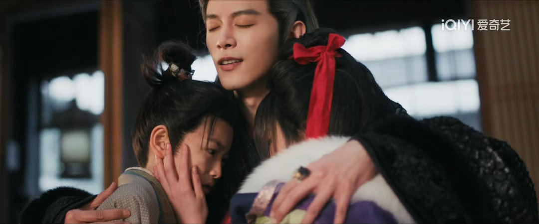 邓凯晋江式演技上新了 齐旻这场戏确实把疯批和深情演到极致了。嘴上说着狠话，眼里发