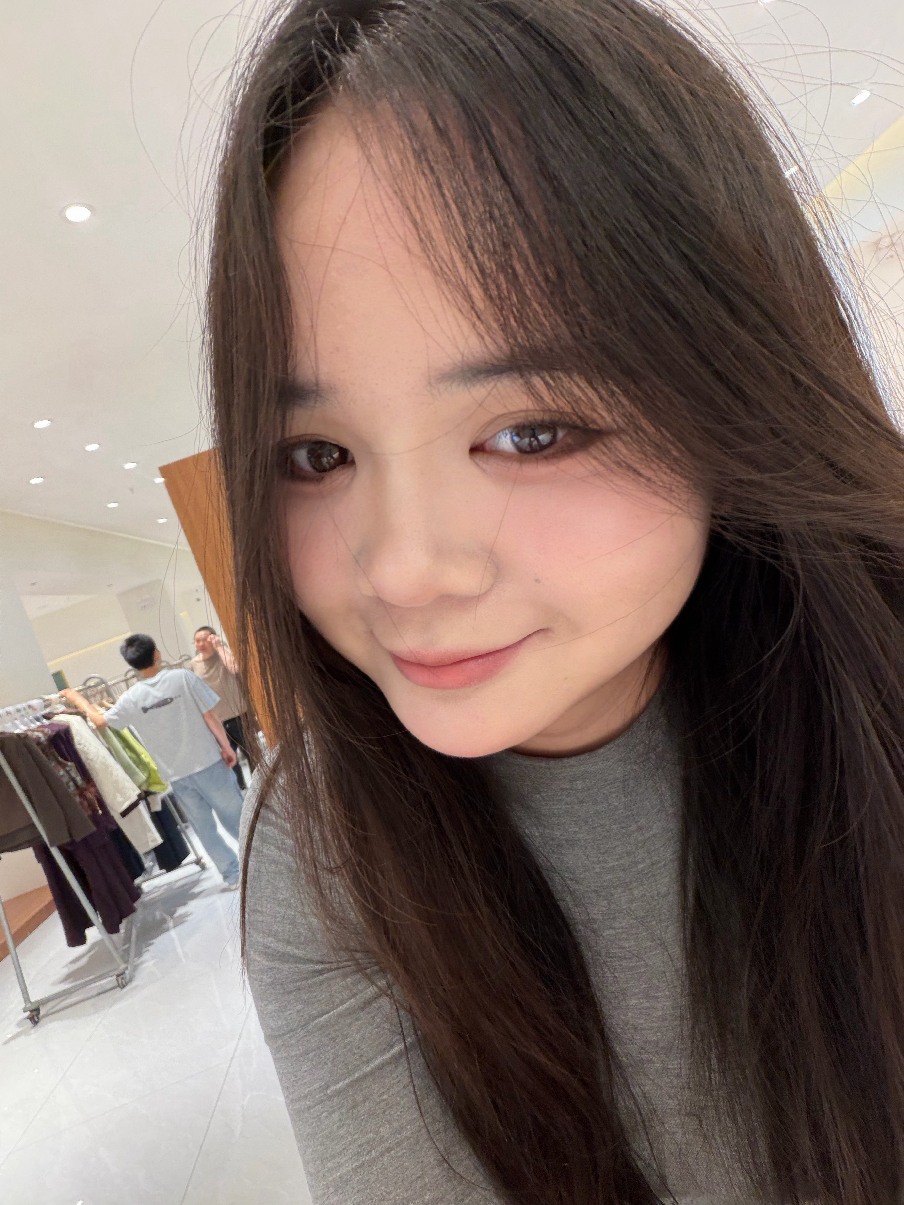 我今天化妆了。差点迟到了今天上班，然后点了早餐…好久没吃帕尼尼微博美食热点激励计