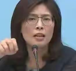 原来是云南人，难怪那么飒！[捂脸]

我发现云南女孩，尤其少数民族女孩子，风格就