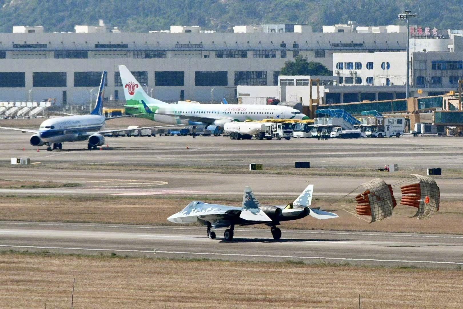苏-57飞得确实精彩！不过如此一来就更加期待歼-20、歼-35A会飞成咋样了，毕