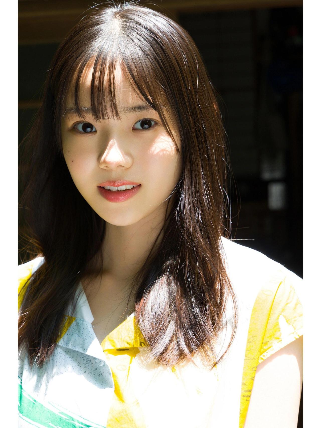 阳光下的少女，温柔又迷人