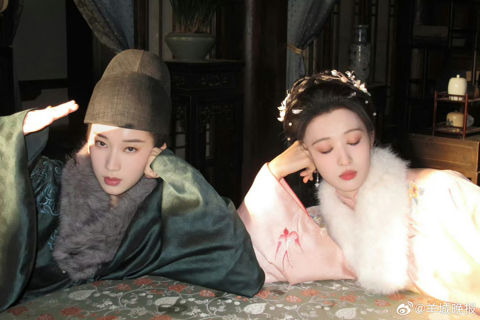 【#王楚然刘令姿明月录杀青#】 二人首次搭档《柳舟记》，二搭《这一秒过火》。这次