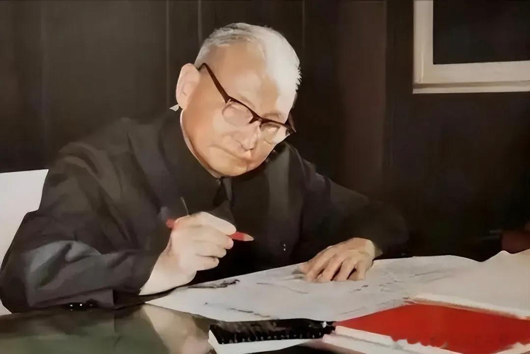 【1979年计划生育，一家只准生一个，陈云：准备人家骂断子绝孙】1979年6月，