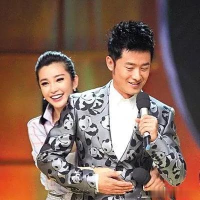 异性关系最铁的5对明星朋友[玫瑰]

第1，李冰冰～任泉

第2，谢娜～何炅

