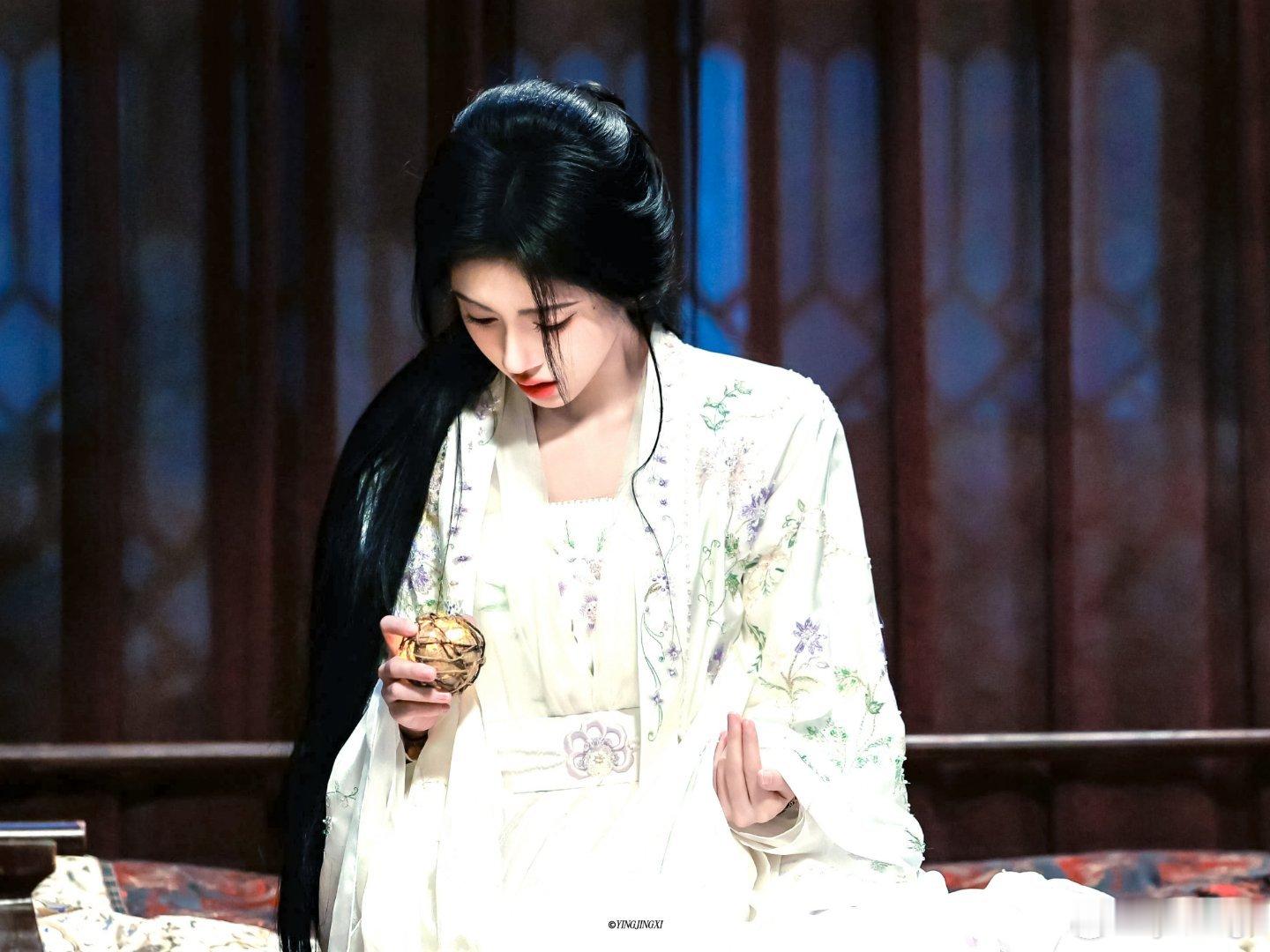 鞠婧祎  jjy鞠婧祎花间令 jjy鞠婧祎杨采薇“在某个不知名的角落许你岁岁平安