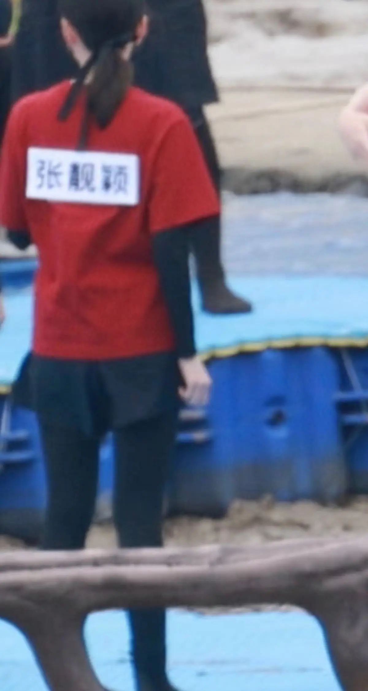 头发系个绳子我也不是很理解 奔跑吧