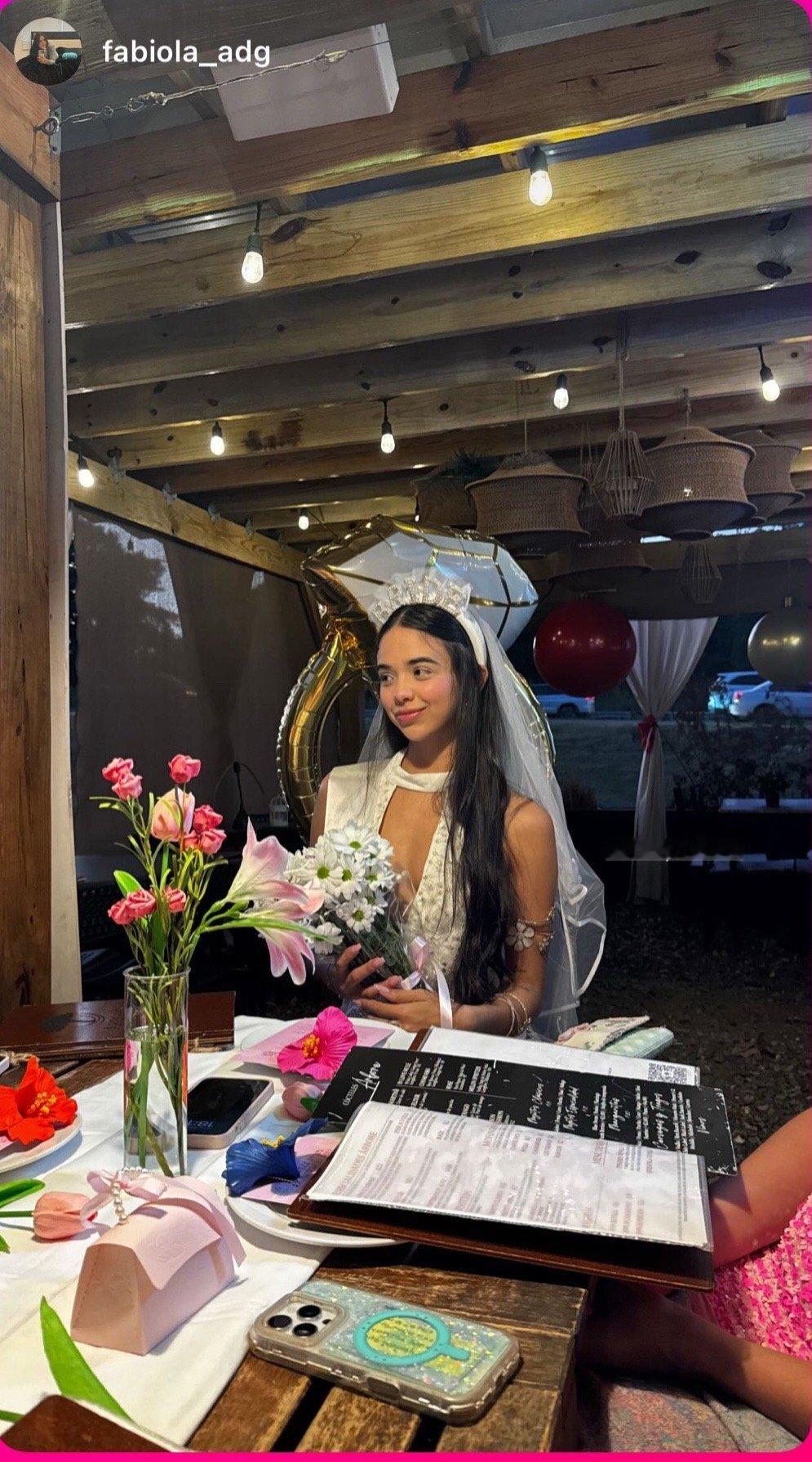 迪亚兹的大姐梅兰妮昨天举行了小型婚礼💒（新娘子真漂亮 这没看到波兰斯基啊） 