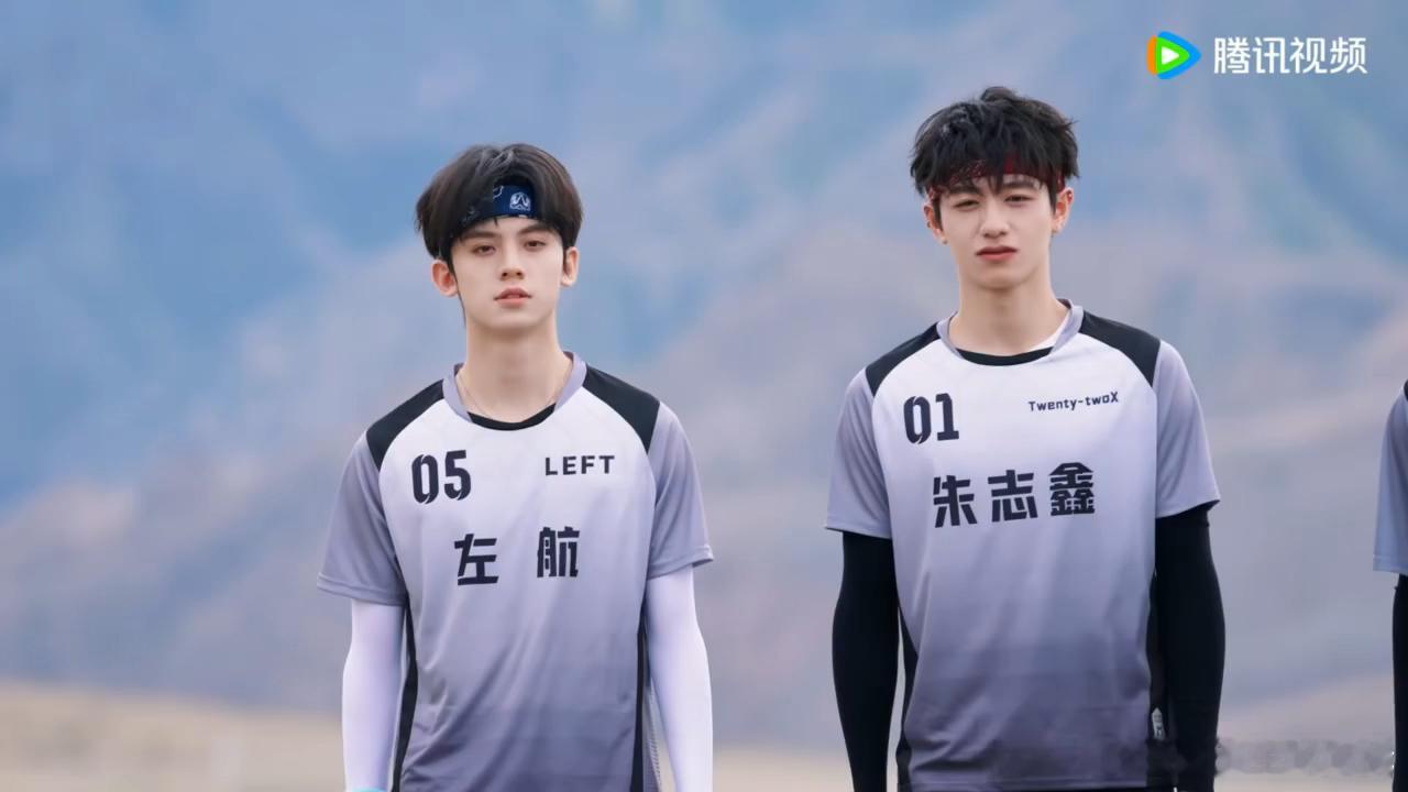 左航为了赢拼了左航功夫足球独山子大峡谷足球赛太好玩⚽️为了拿下比赛，左航脑洞全开