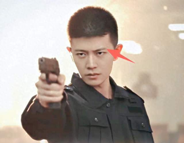 今晚开播，16集悬疑剧来袭，双男主3搭，配角阵容强到离谱，要火