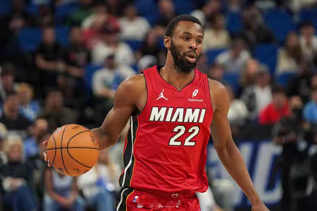 重磅消息！热火明确将交易维金斯、希罗！据美记Jake Fischer报道，热火确