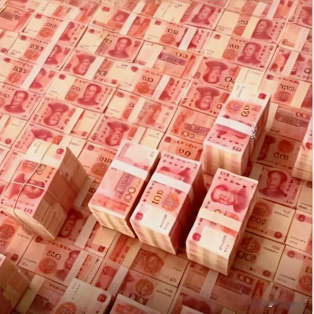 西安，男子双色球692万大奖，
不告诉老婆具体数额，怕承受不住，
不告诉儿子中奖