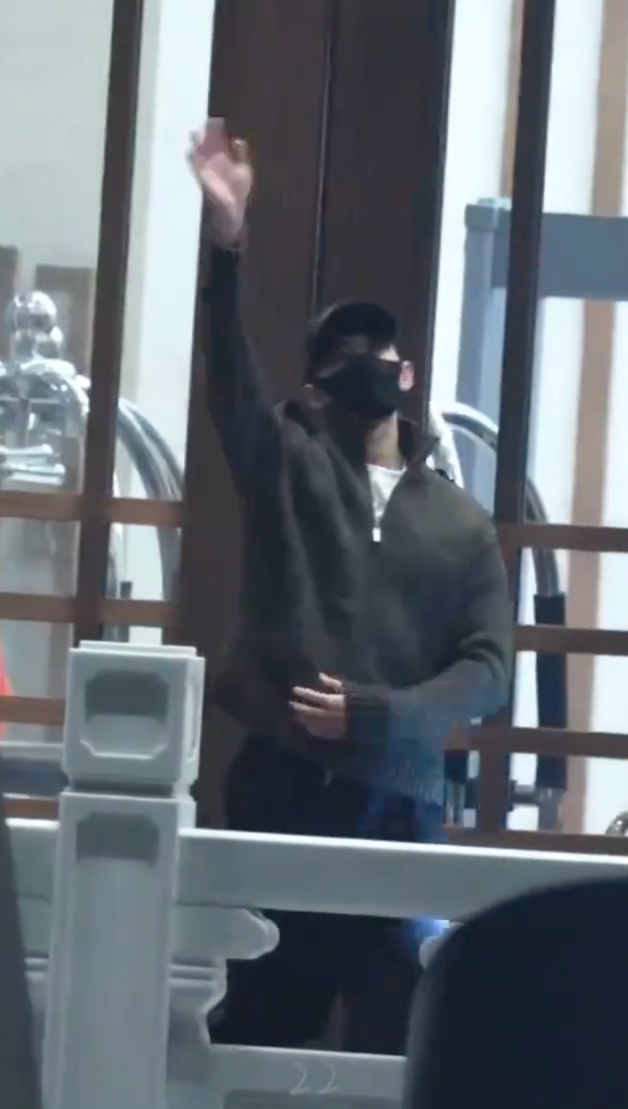 无泪老师录制顺利🫶🏻 