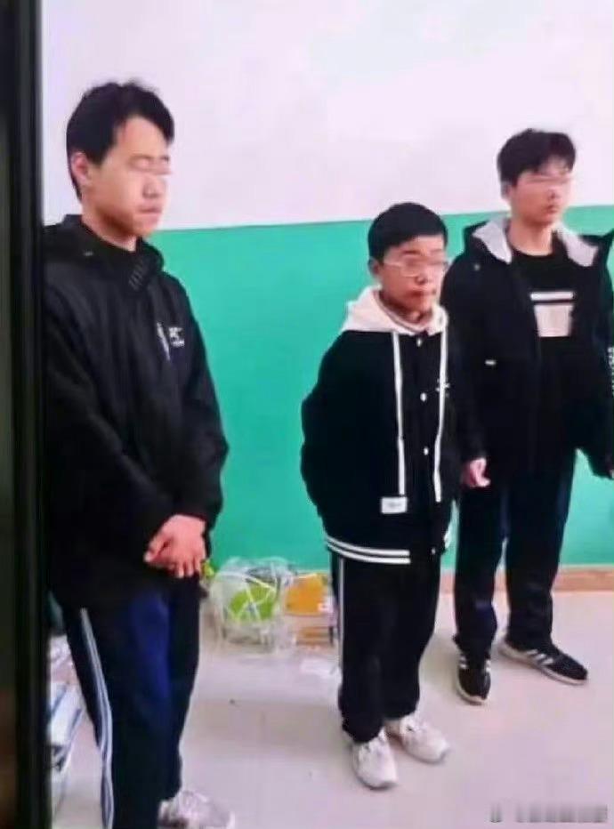 有多少人和我一样，仍在关注着这三个小恶魔的最终量刑？ ​​​