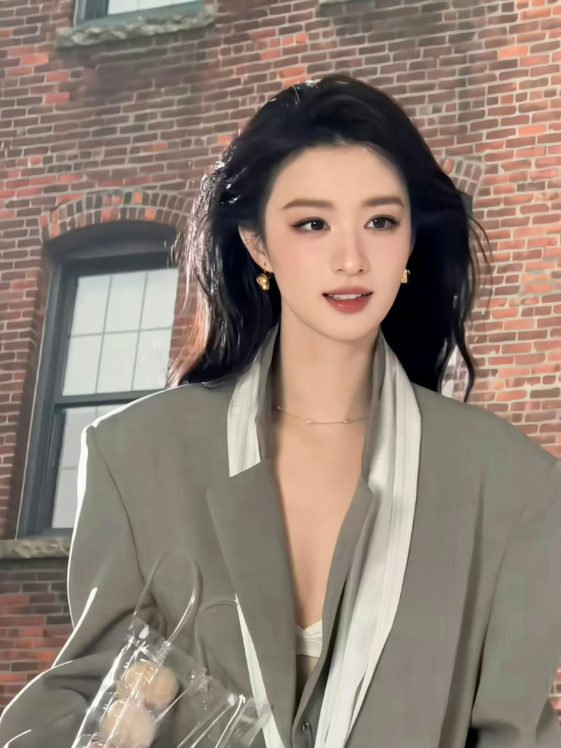 王崇化的王楚然老天奶啊，点进来的一瞬间我眼睛都瞪大了王楚然金色梦境live图