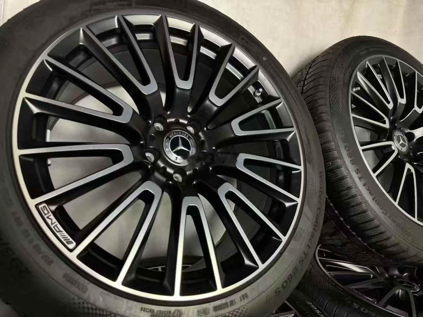奔驰2025款新款G63  22寸新车拆原厂锻造正品正品发售 ​​​