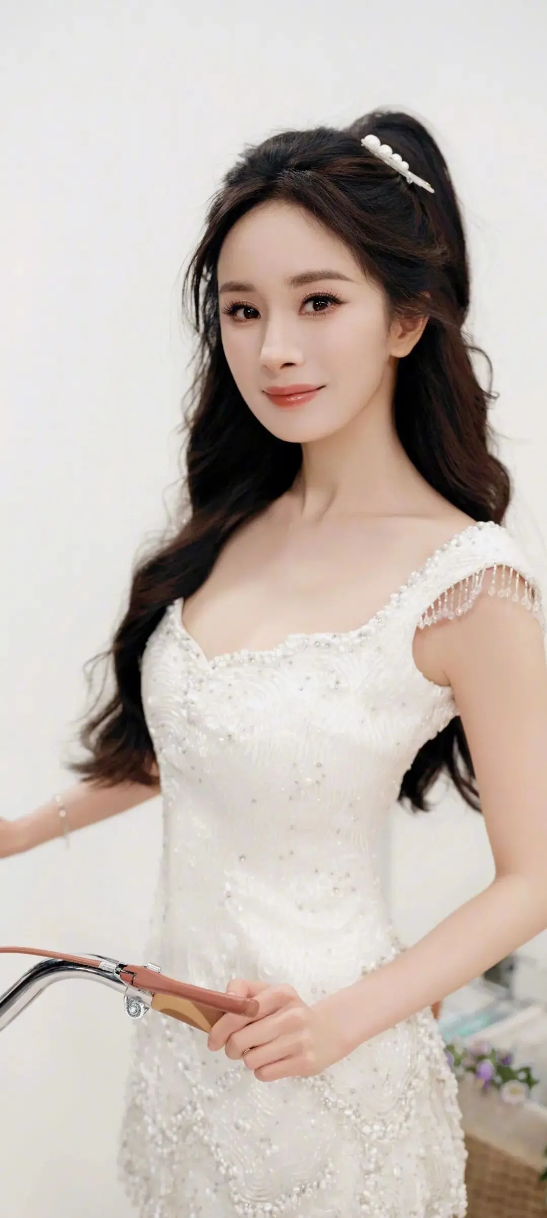 杨幂 小白裙美到失语