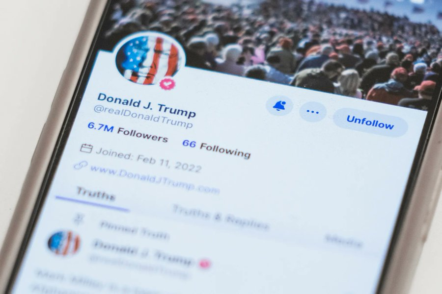 热点观察 CNN发现，特朗普在投资经理购买其股票后不久，在Truth Socia