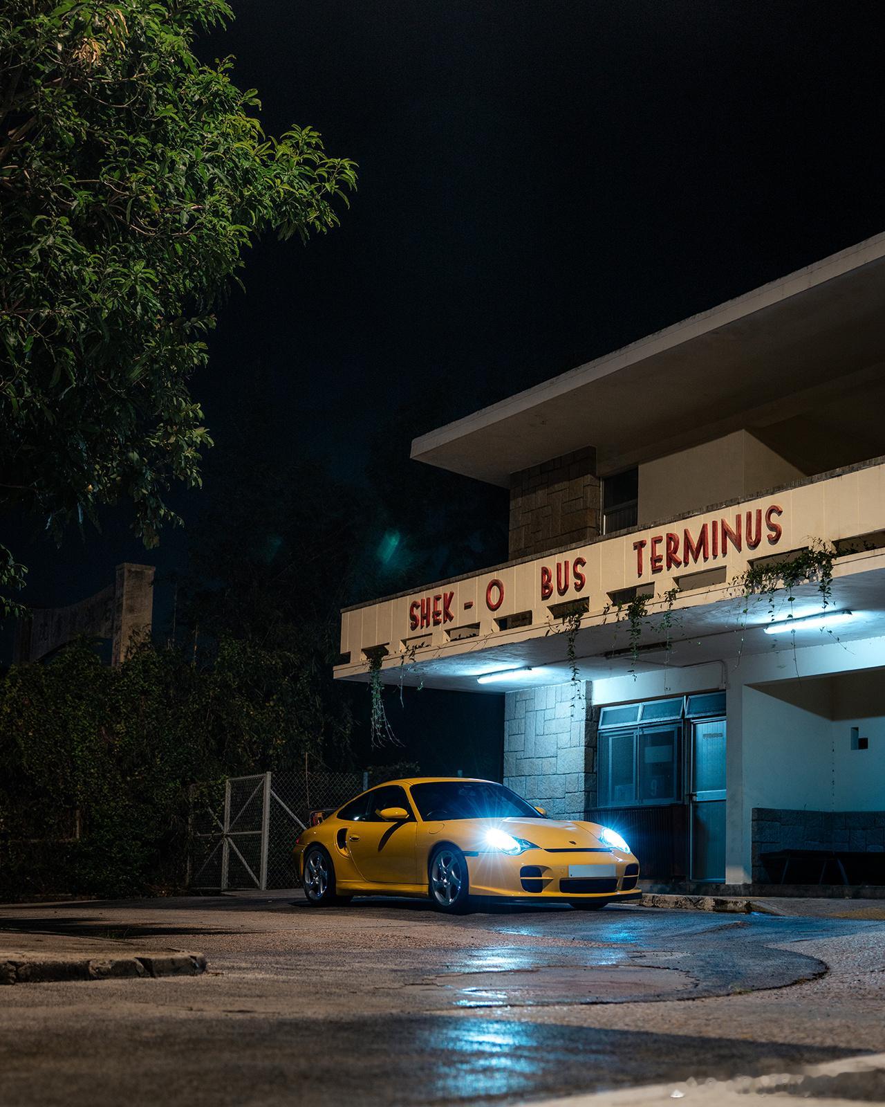 Porsche 996 GT2 cars01豪车拍全民拍车 打卡著名的石澳村公交