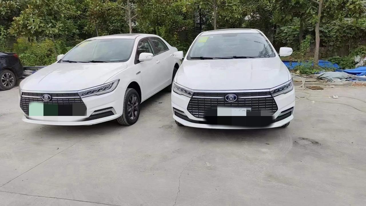 不知道你们发现没？
以前很多人瞧不上的，
“网约车专用车”，比亚迪，现在早已经满