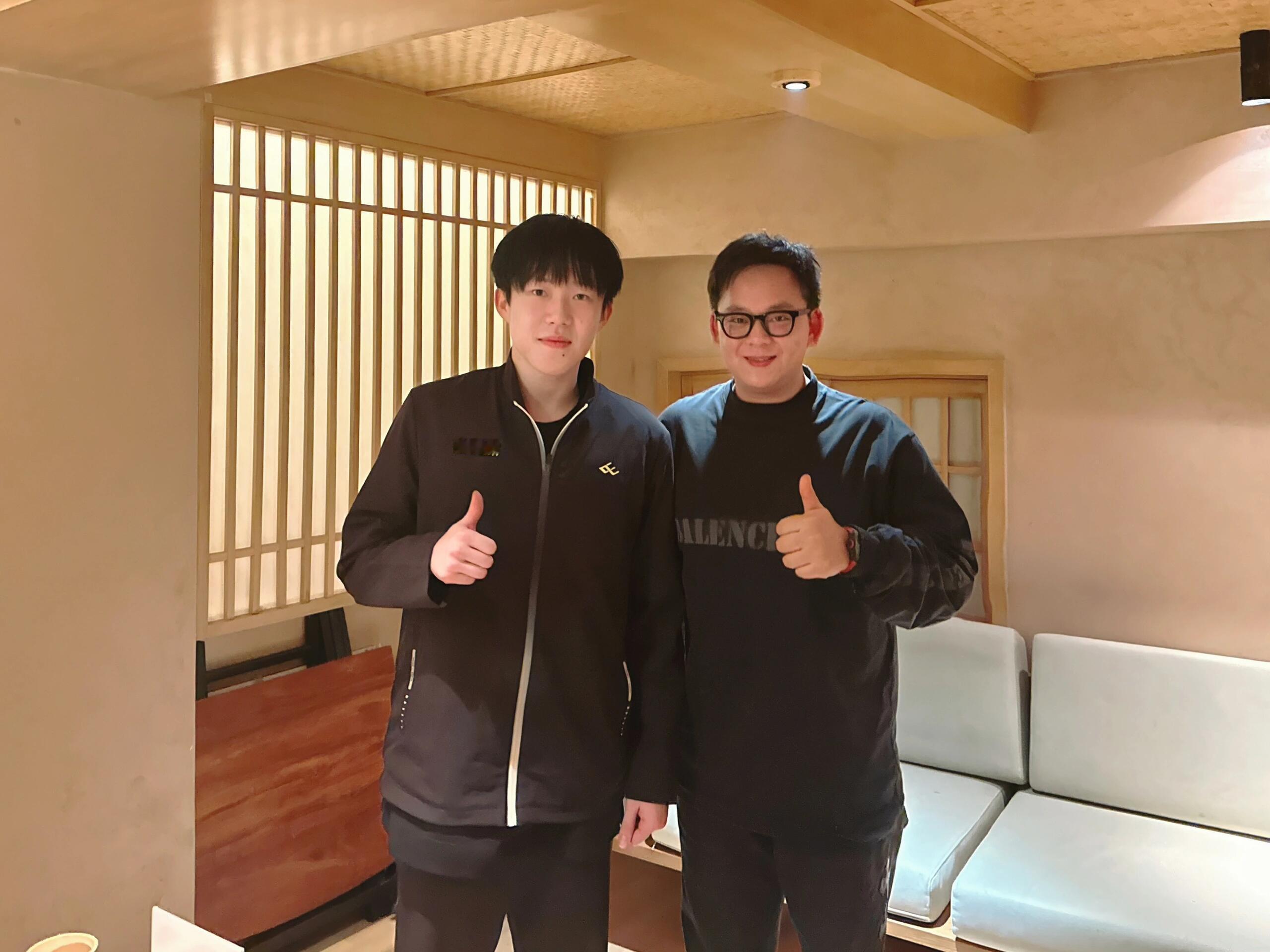 今晚楚钦老师和超路老板们聚会了 