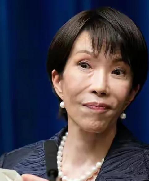 G7抢C位被赶、咖啡粉藏稀土被抓‼️日本这波“抓马”操作，看呆全网🔥🔥
日本