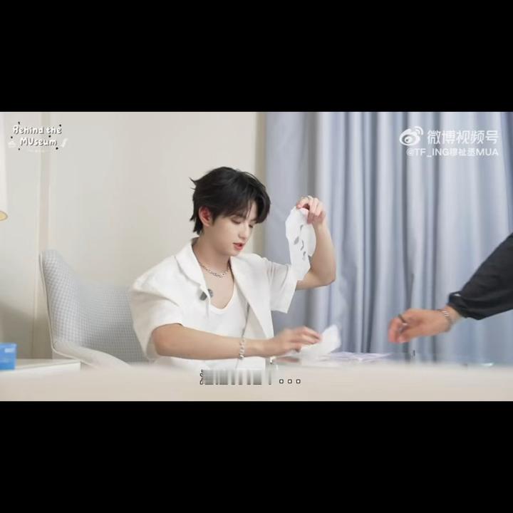 擦面膜滴下来的水，爱干净有洁癖