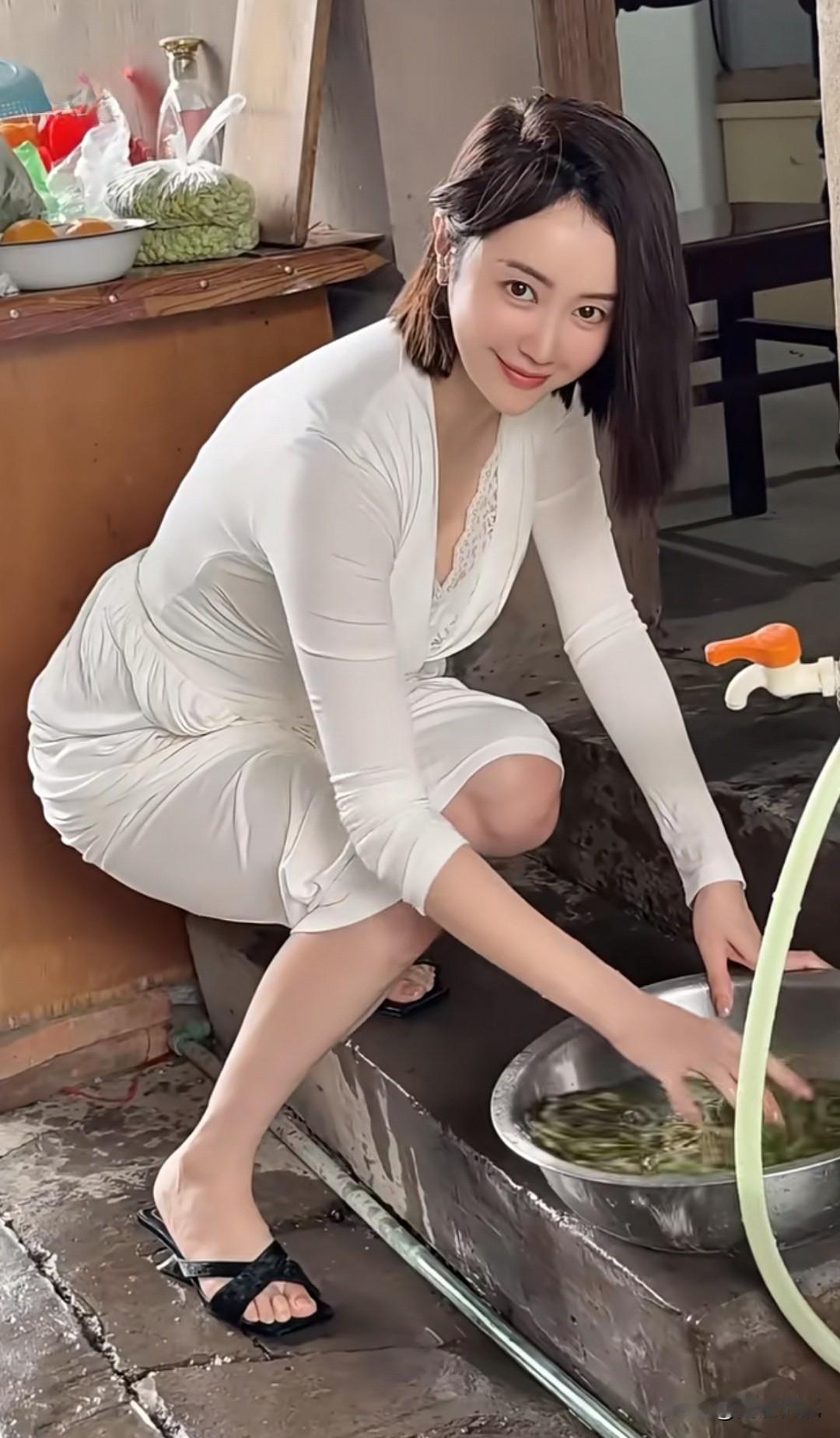 分享一段摘自网络的话：女人一定要明白的道理，有时真的要感谢这个时代，记住最稳妥的