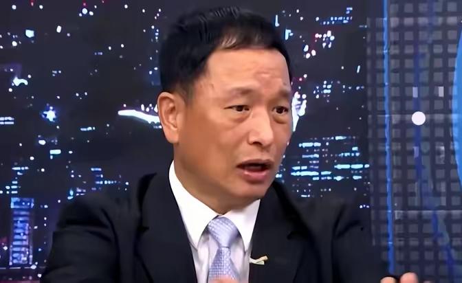 最近，台湾退役空军中将张延廷说，如果两岸开打，台湾的导弹可以打到福建，让福建变成