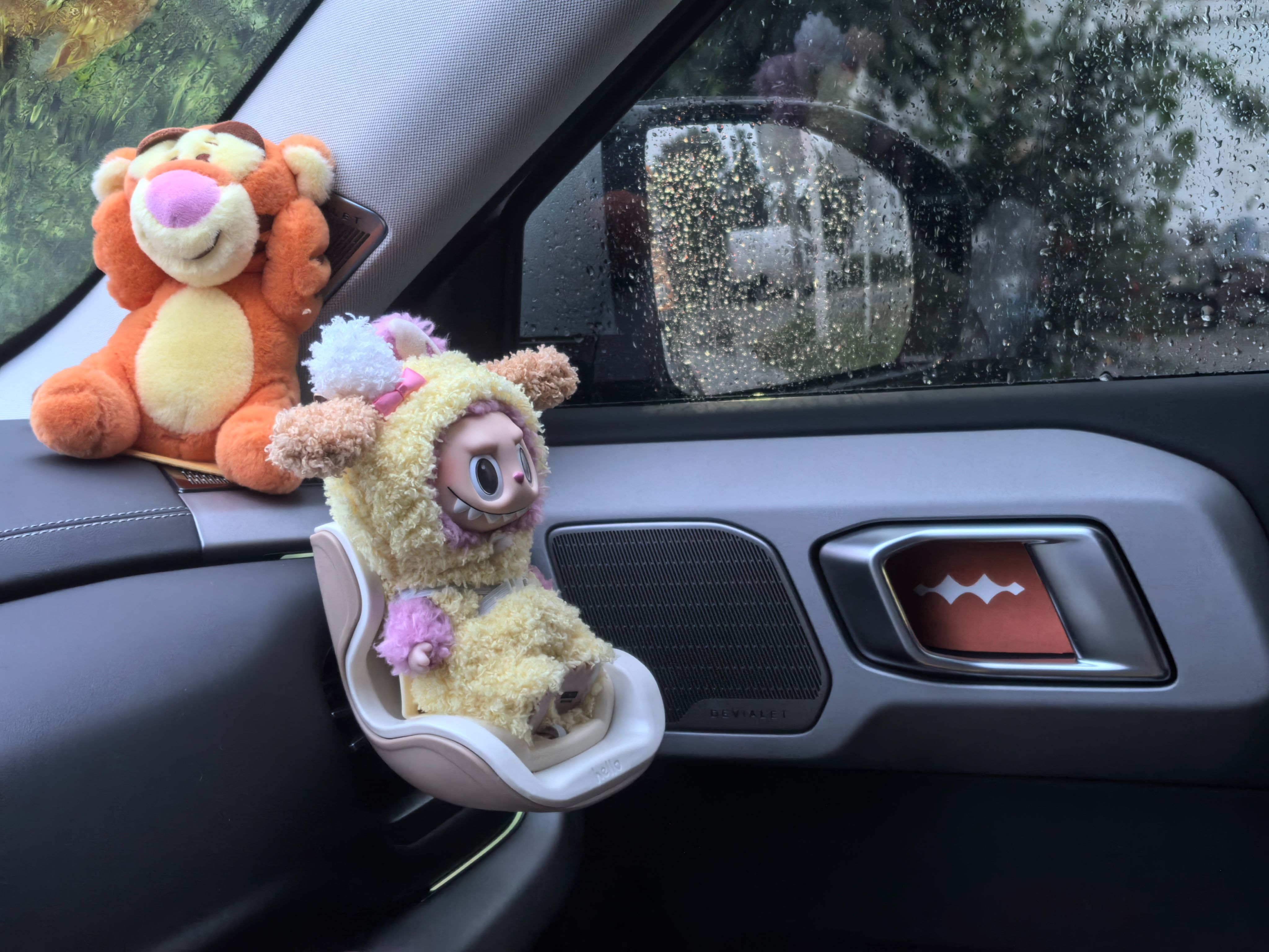 一开始我也嫌它太大，怕自己开不惯，老公说我纯属想太多🤣开了一段时间确实真香了每