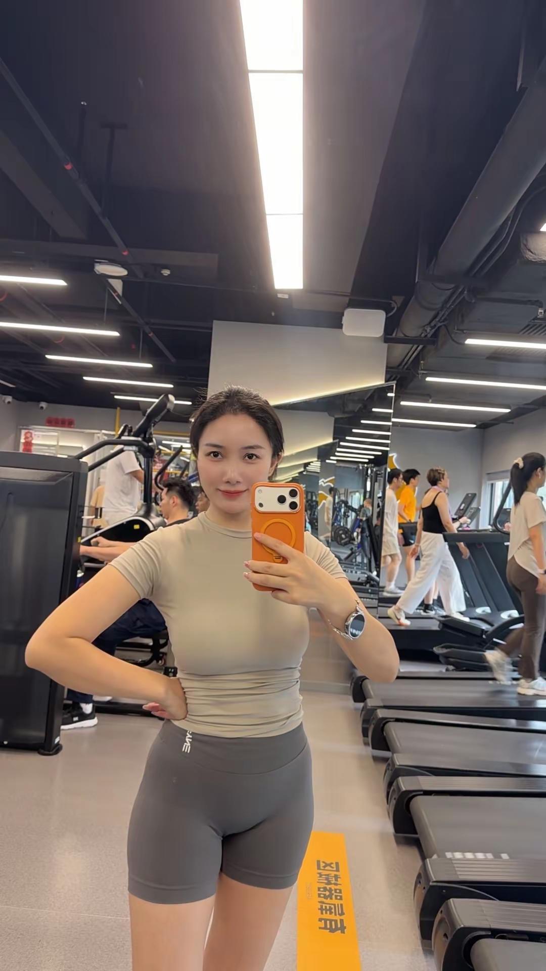 我与我自己才是同生共死，同舟共济性智慧 女子 女