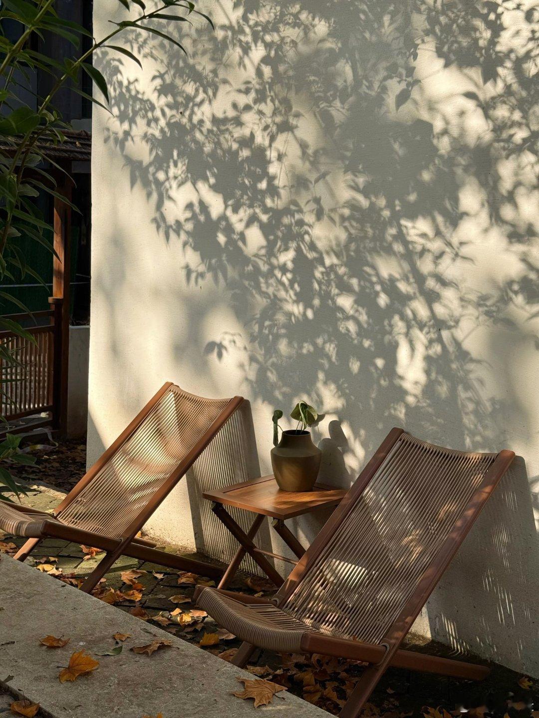 人生是一场旅行我们都是行走在自己故事里的旅人恍然间这一年快要结束了生活的旅程依然