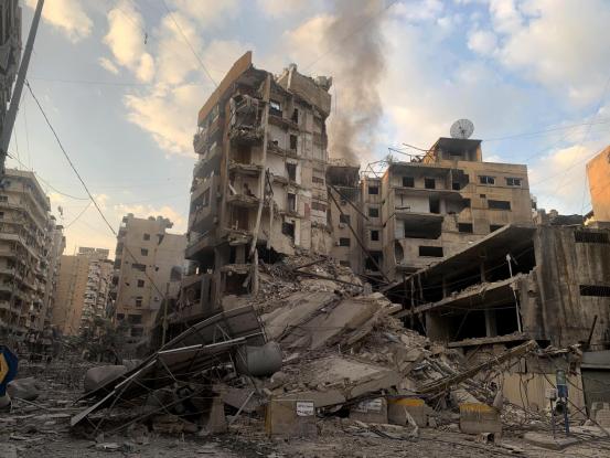 真的看吐了，黎巴嫩救死扶伤的人，居然被人当成靶子打？9死7伤，一个月51人遇难，