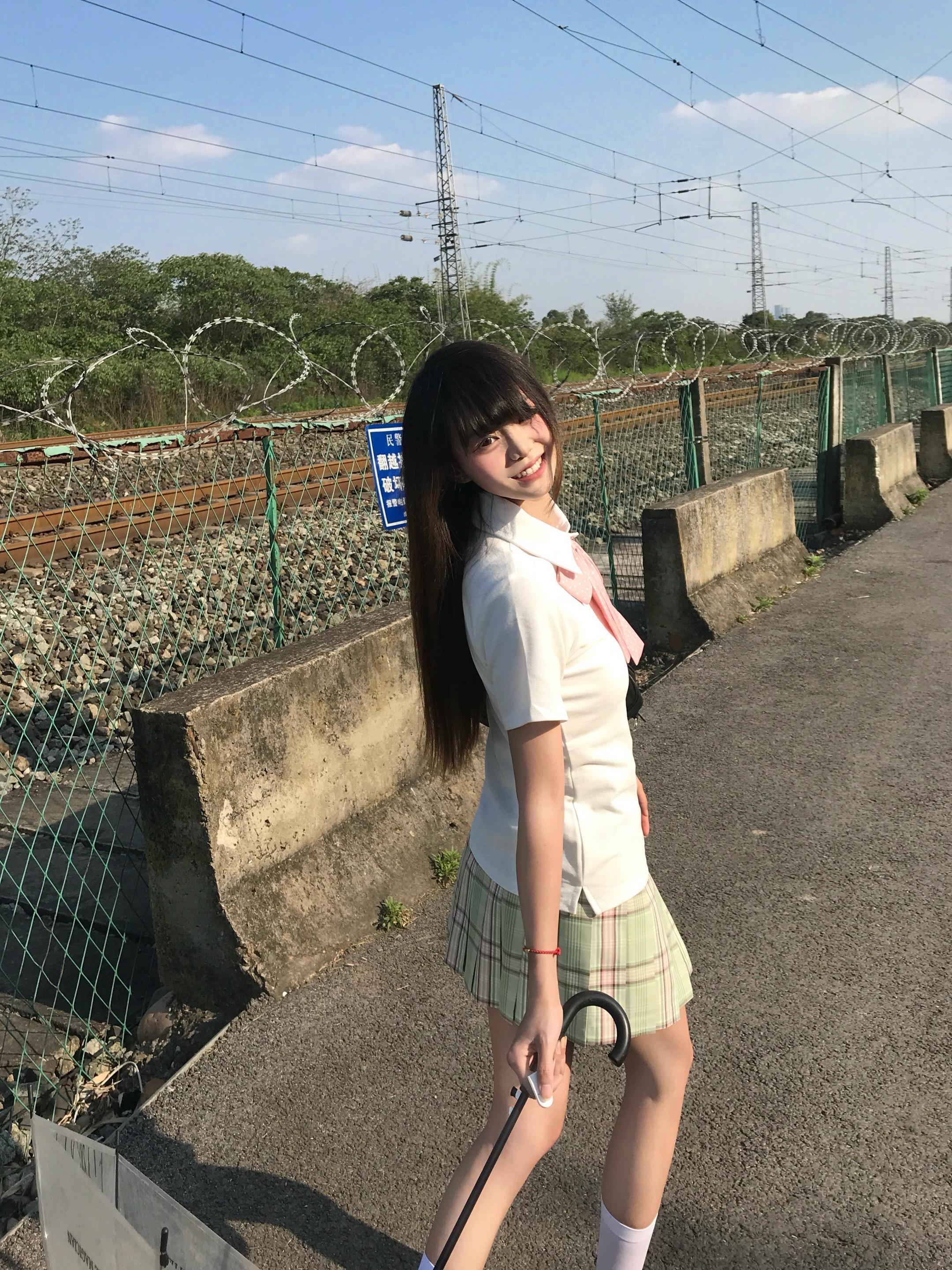 笑起来眼睛弯弯的也是你的可爱之处
