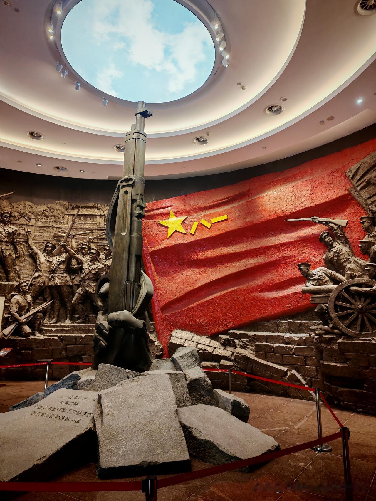 现实生活中，有人喜欢收藏邮票，有人喜欢收藏各种古玩，有人喜欢收藏钱币，有人喜欢收