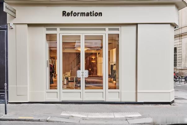 【PETA入股Reformation施压】日前，主打可持续定位的美国女装Refo