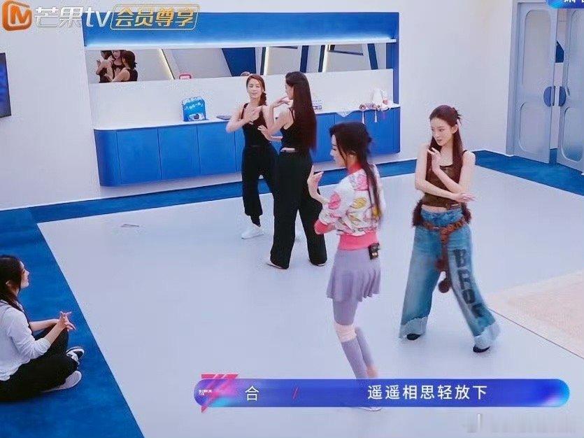 被家庭埋没的专业实力，乘风帮唱终于大放异彩，恨相见太晚 黄圣依怎么没早点来帮唱乘