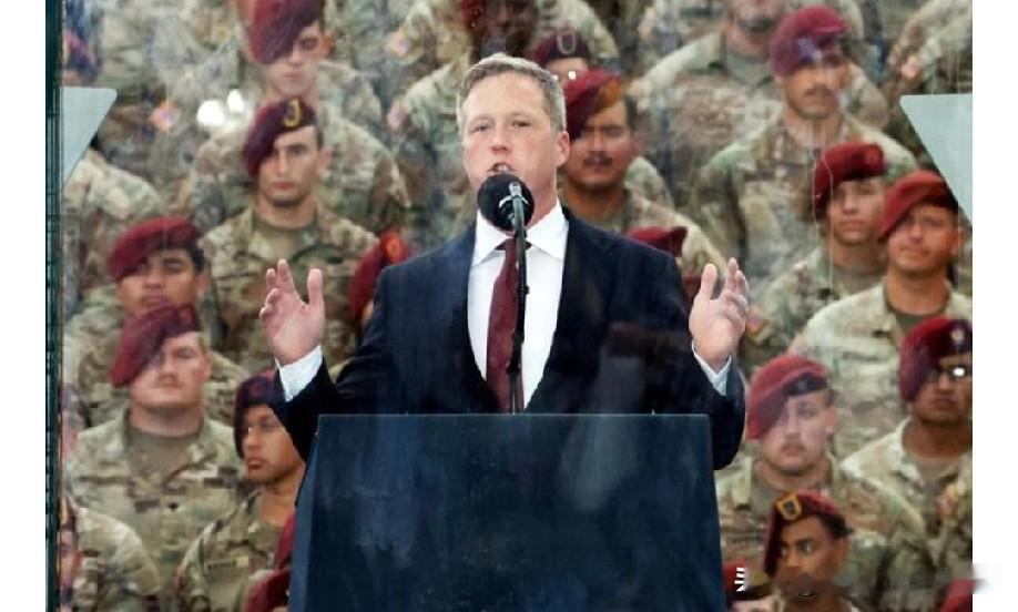 美国陆军部长将与泽伦斯基会晤，协助乌克兰和平谈判官员称包括陆军部长丹 · 德里斯