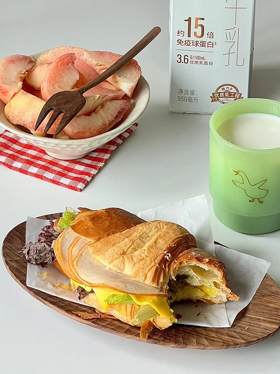 好好吃饭,身心有力量！🥛🥐