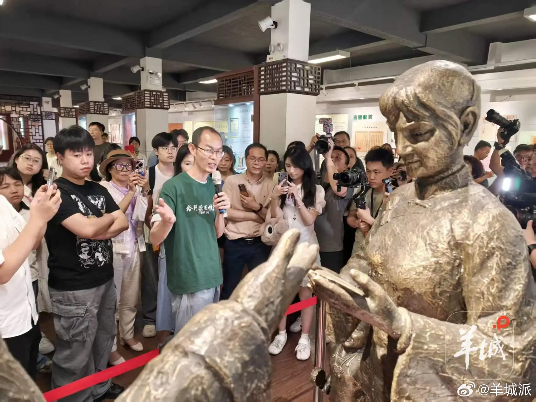 【汕头领跑广东“网红城市”：一封侨批曾连着番畔和唐山，如今让侨乡拥抱世界】“这两