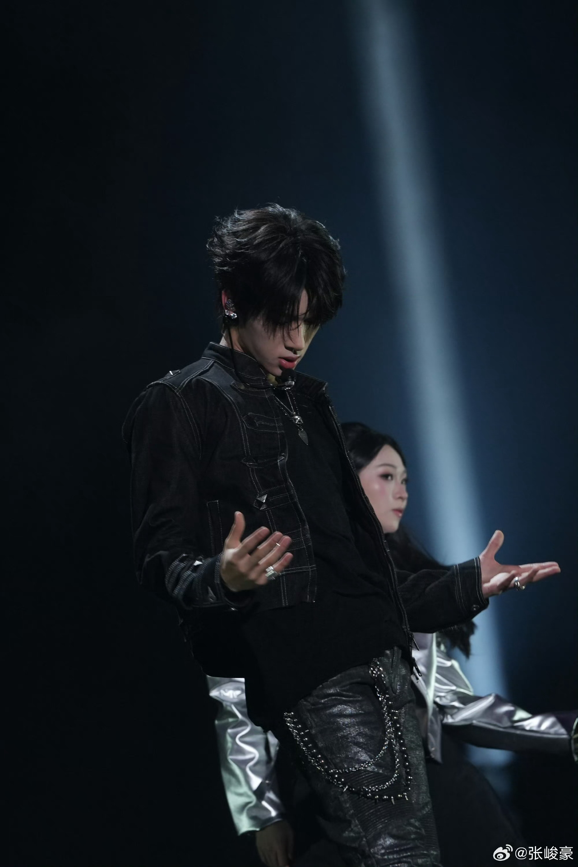 张峻豪官宣SHUN令时演唱会张峻豪官宣SHUN令时演唱会！5月2日和3日成都，让