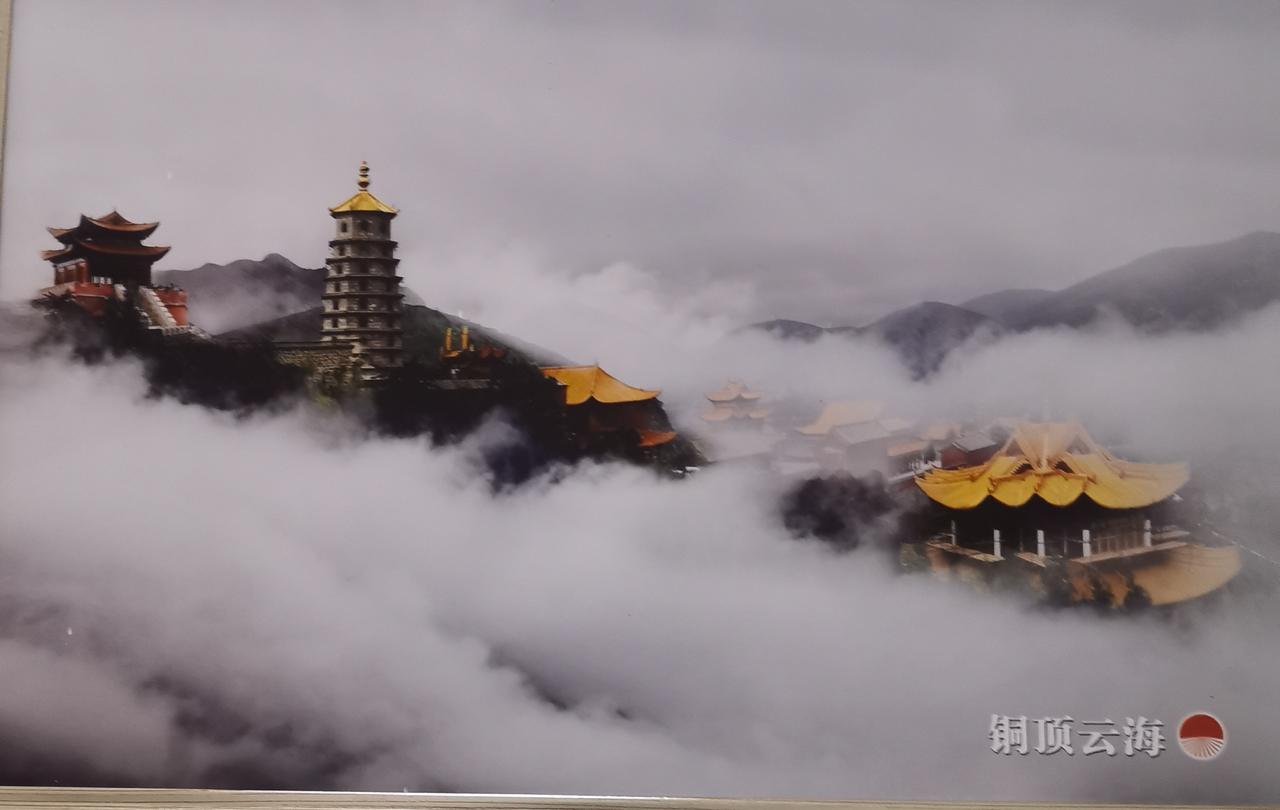 人有九不争，能全部做到是君子之风骨：
跟父母不争口舌，父母生养之恩大于天。
跟朋