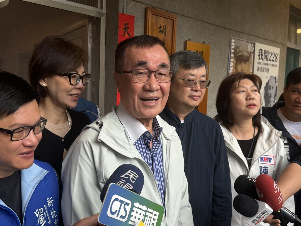 郑丽文赴大陆参访民进党趁机“抹红”，李四川：交流绝对比交恶好
中国国民党主席郑丽