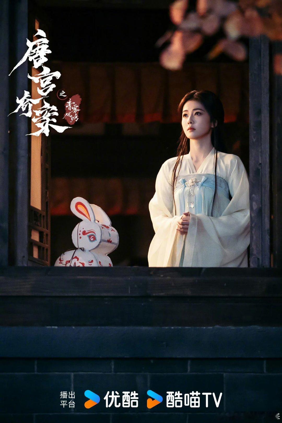 不知道 白鹿的腰很曼妙花絮都这么权威，正片是要帅成什么样啊！以后古装打戏没这个腰