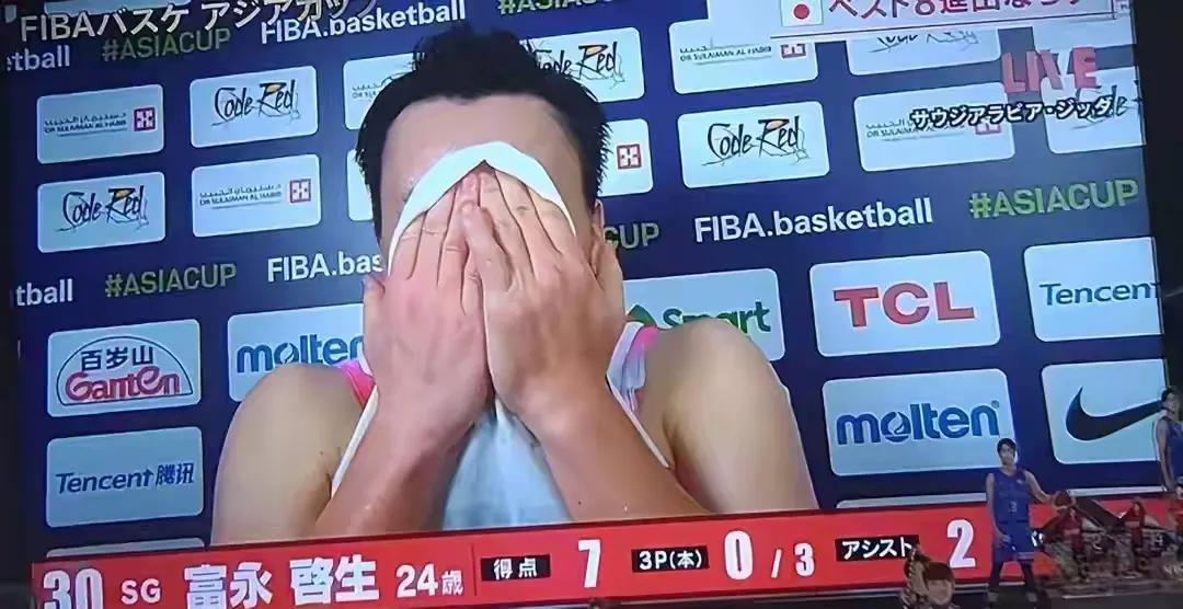 富永启生吹牛被当场上税，本事不大别过度嘚瑟，他比日本男篮更像笑话

日本男篮此前