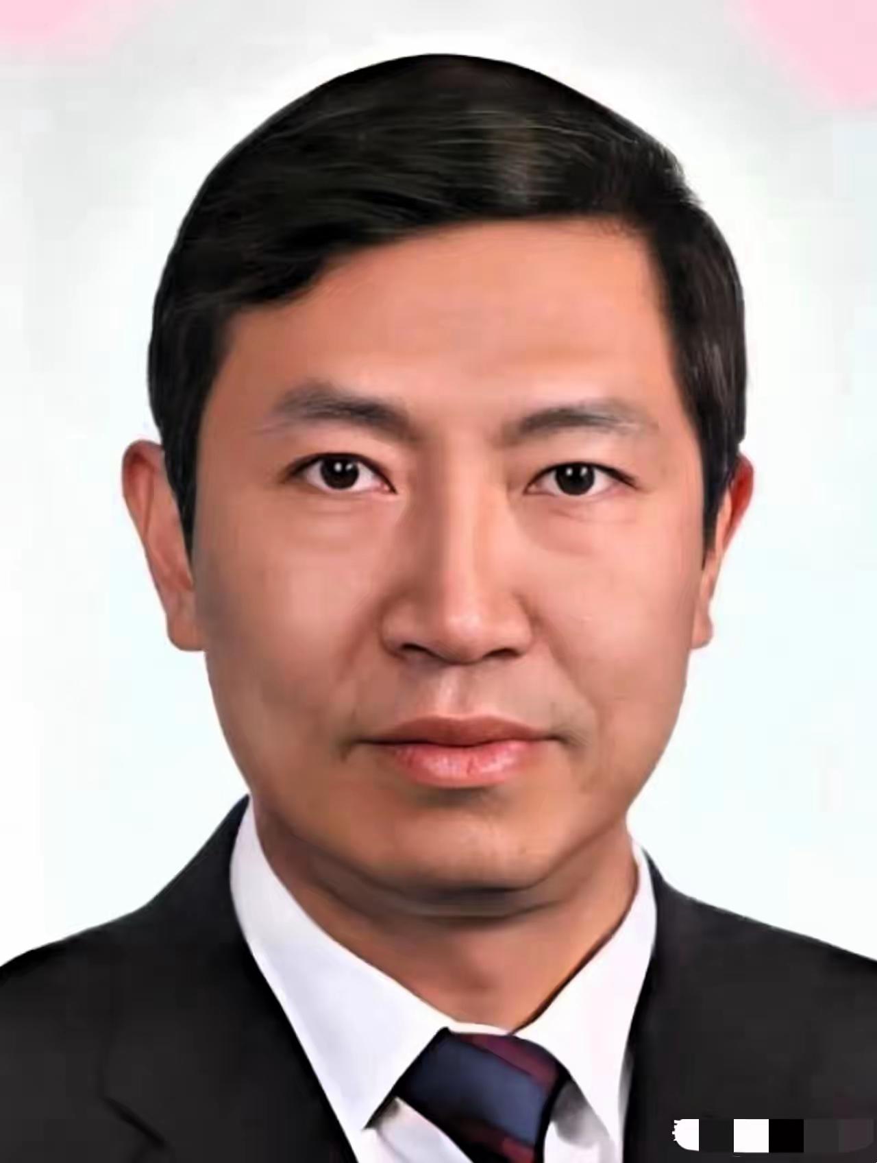 揪出一个刘卫东，便如就拔出萝卜带出泥，让装备部门的一些窝案与弊案，公开暴露于舆论