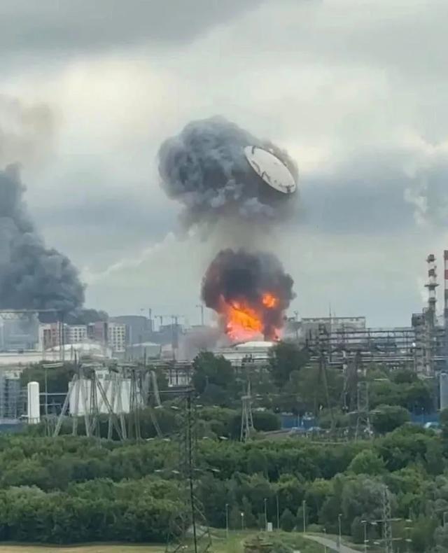 2025年，乌克兰制造了400万架无人机，其中远程无人机就有3万架，这3万架远程