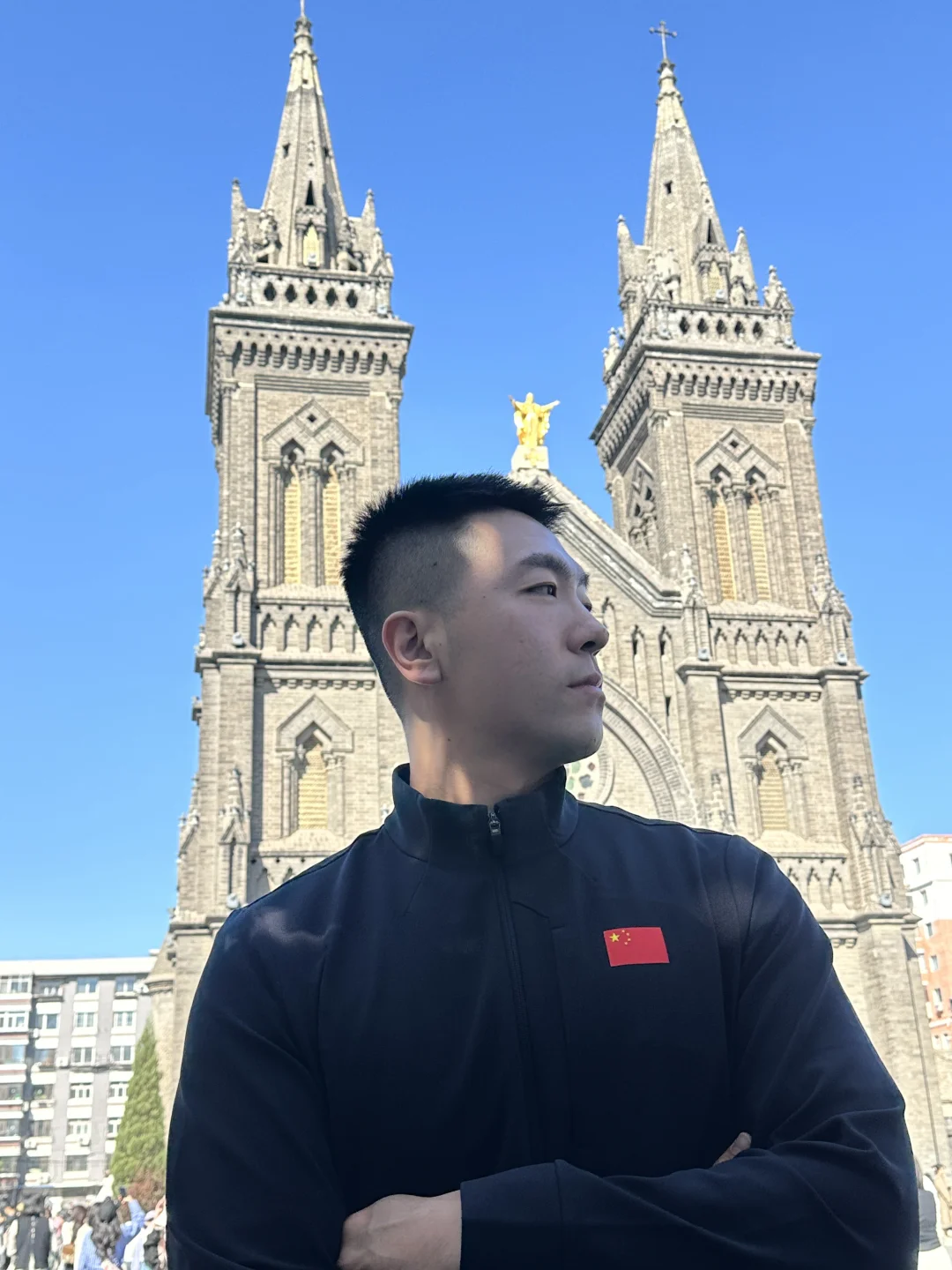 做一阵风吧，有温柔也有英勇