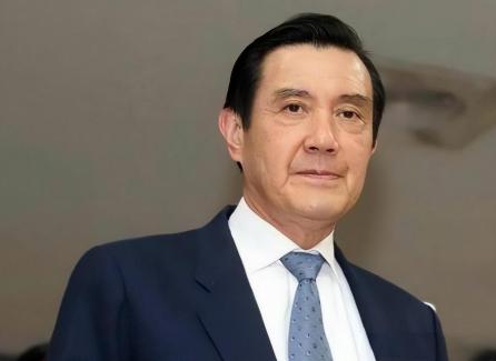 中国大陆要清醒了，台湾只要有马英九，朱立伦，洪秀柱，想实现和平统一，有点难，这三